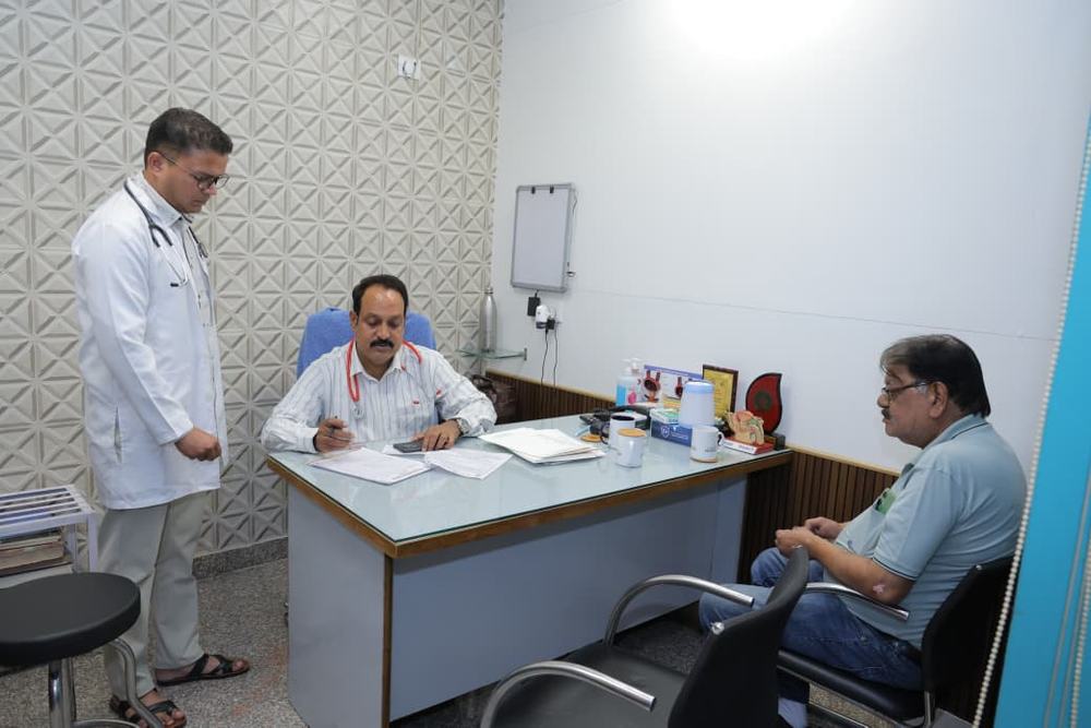Doctors consulting a patient in the OPD